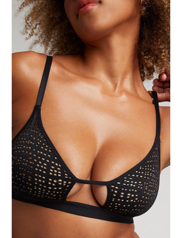 New Design Eyelet Lace Cutout Bra in Black Just In