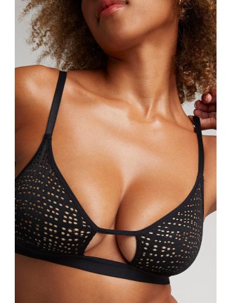 New Design Eyelet Lace Cutout Bra in Black Just In